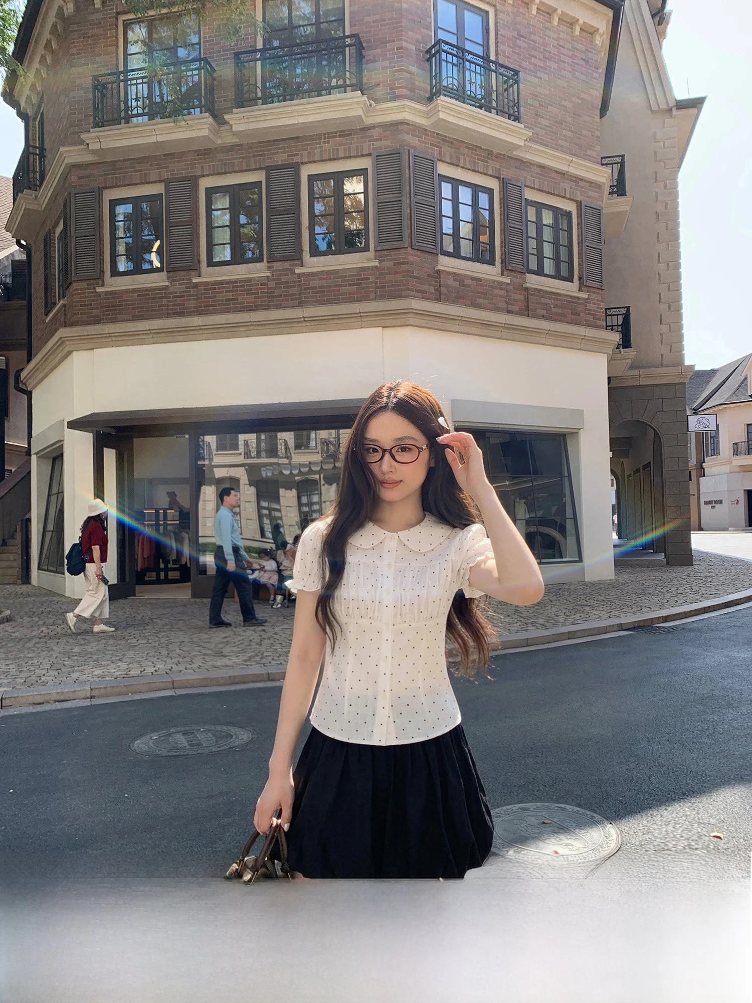 

Элегантная женская летняя блузка с коротким рукавом, воротником «Питер Пэн», в горошек, с рукавами-фонариками, утягивающая талию, визуально стройнящая фигуру