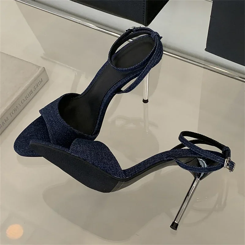 Aneikeh New Women Shoes Narrow Band Black Fish Mouth Lacquer Leather Metal Silver Heel Fashion Women High Heel Sandals view 4