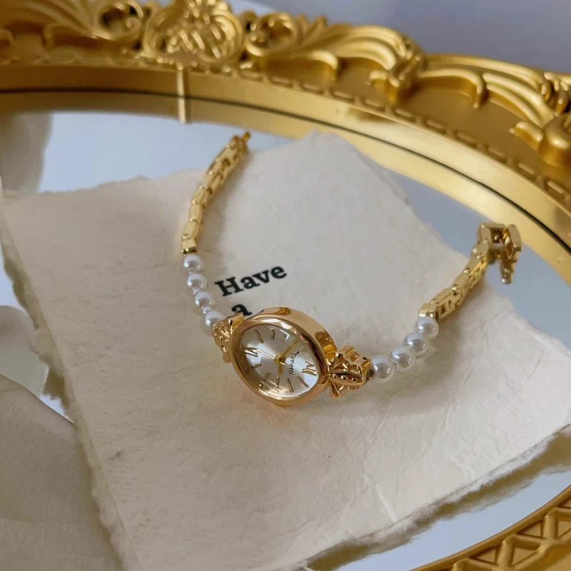 Classic trend women's watch elegant and simple medieval niche 2025 waterproof quartz watch birthday gift