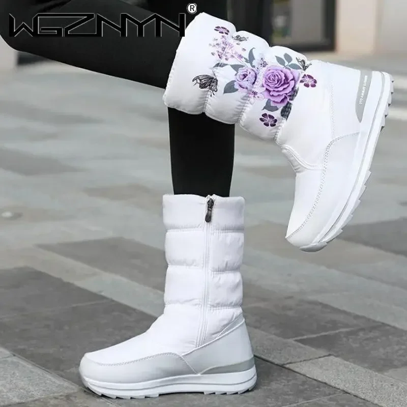 Botas de neve impermeáveis para mulheres, botas grossas de pelúcia, sapatos antiderrapantes, botas de pele quente, moda inverno, nova