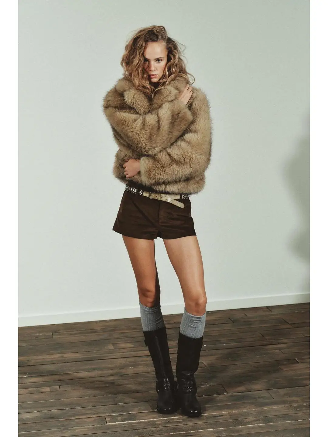 เสื้อโค้ทขนสัตว์เทียมแฟชั่น คอตั้ง แขนยาว สไตล์ลำลอง สำหรับผู้หญิง ใส่ได้ทั้งฤดูใบไม้ร่วงและฤดูหนาว