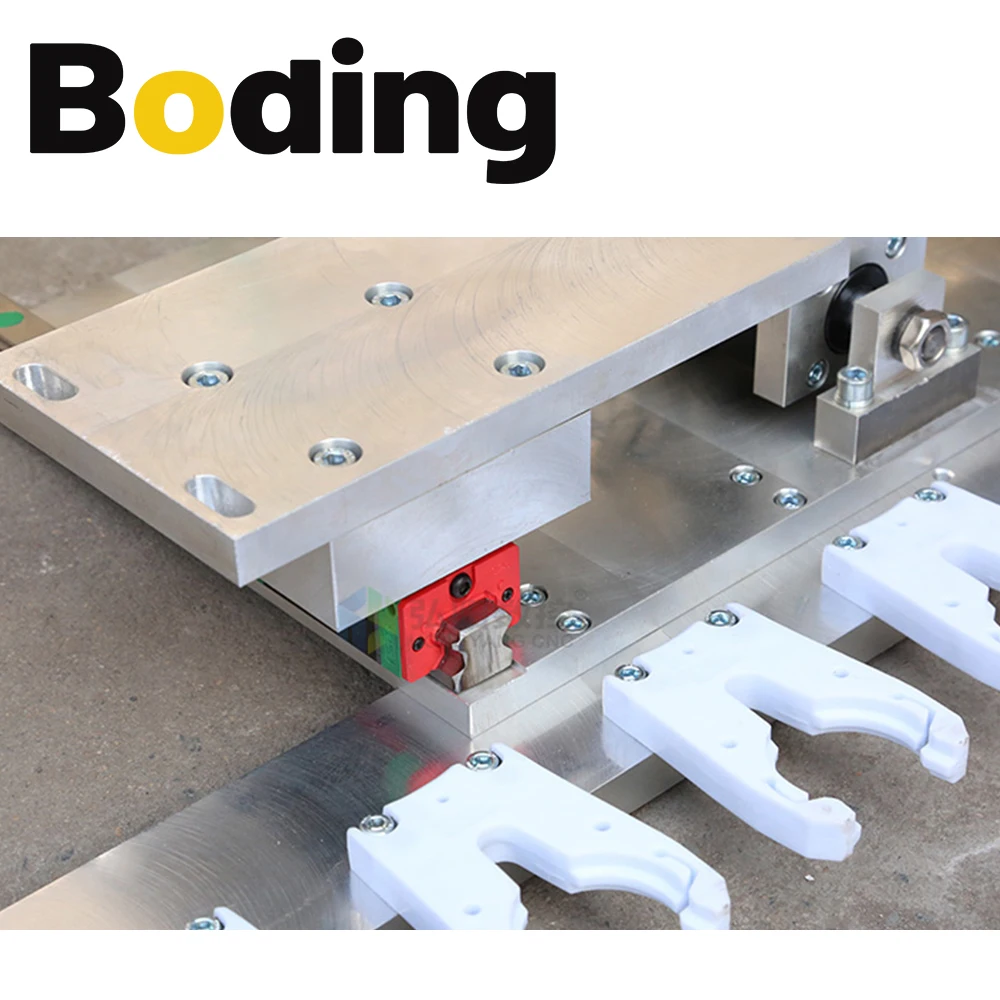 BODING Macchina per incidere ISO30 Cambio utensile dritto con cilindro Portautensili per mandrino del router CNC 8-16 stazioni