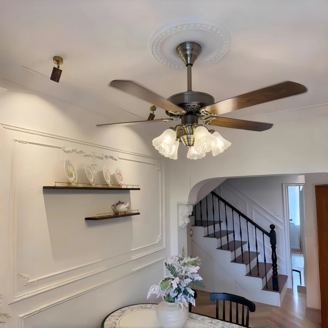 

Винтажный потолочный вентилятор с комбинированным светильником-подвесом, подходит для гостиной, спальни, столовой, магазина, домашнего декора.