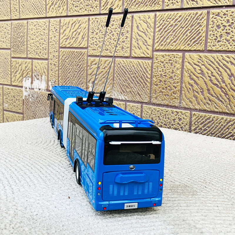 1:42 النموذج الأصلي، حافلة Yutong ذات المصدر المزدوج، حافلة مفصلية، نموذج سيارة مصنوع من خليط معدني للعرض والهدايا والمجموعات #6