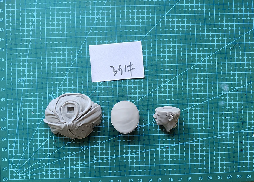 Unassambled 1/10 ancient MAN OFFICER soldier bust Resin figure miniature model kits Unpainted
