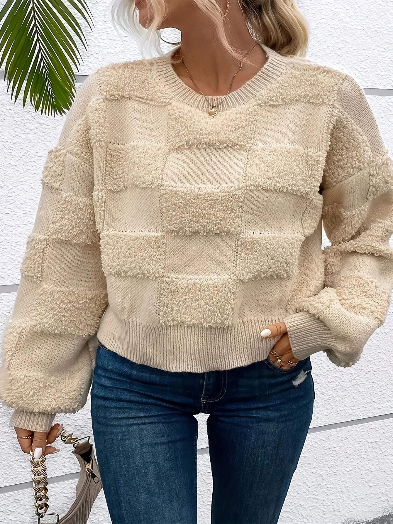 

Beige Checkered Plush Patchwork Sweater for Women, Autumn and Winter Round Neck Loose Lazy Style Lantern Sleeve Knitwear