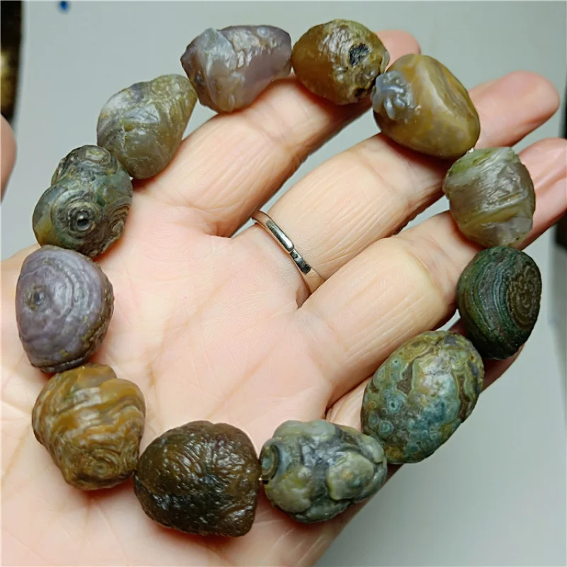 Supply of Alashan Gobi raw , , and Tianyan agate beaded bracelets wholesale