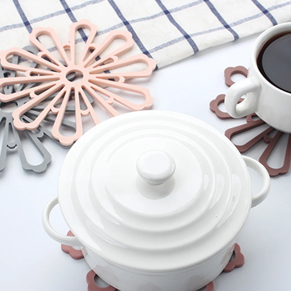 

5pcs Flower Shaped Cup Coasters Premium Heat Insulated Practical Mat Kitchen Table Dinning Home Hotel Use Hollow-Out Dish Bowl