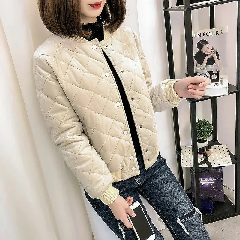 Woman Coat Black Baseball Jackets for Women Pink Quilted Padded Bomber Thick Padding Aviator Korean 2024 Winter 2024 Models Sale