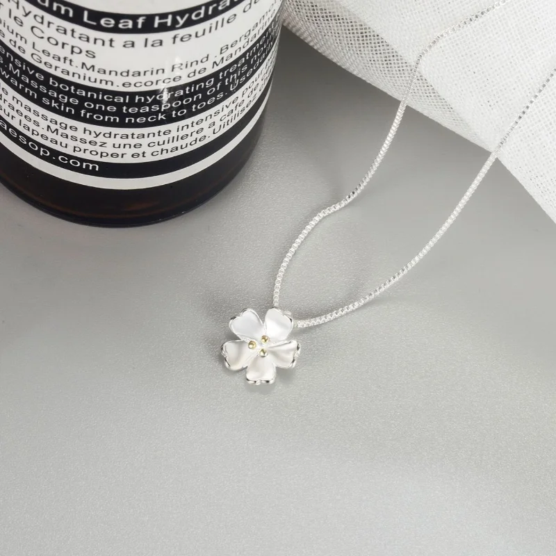 2023 New Silver Color Separation Cherry Blossom Pendant Necklaces for Women Romance Flower Choker Student Party Jewelry Gift