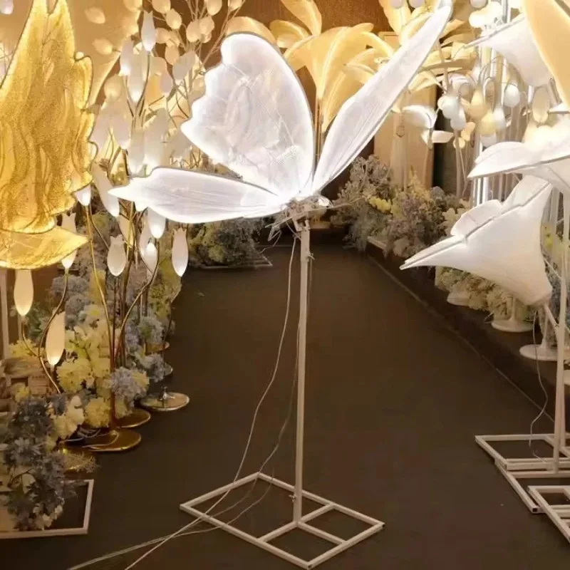 

White automatically opens and closes wings flapping butterfly prop moves cold white glow