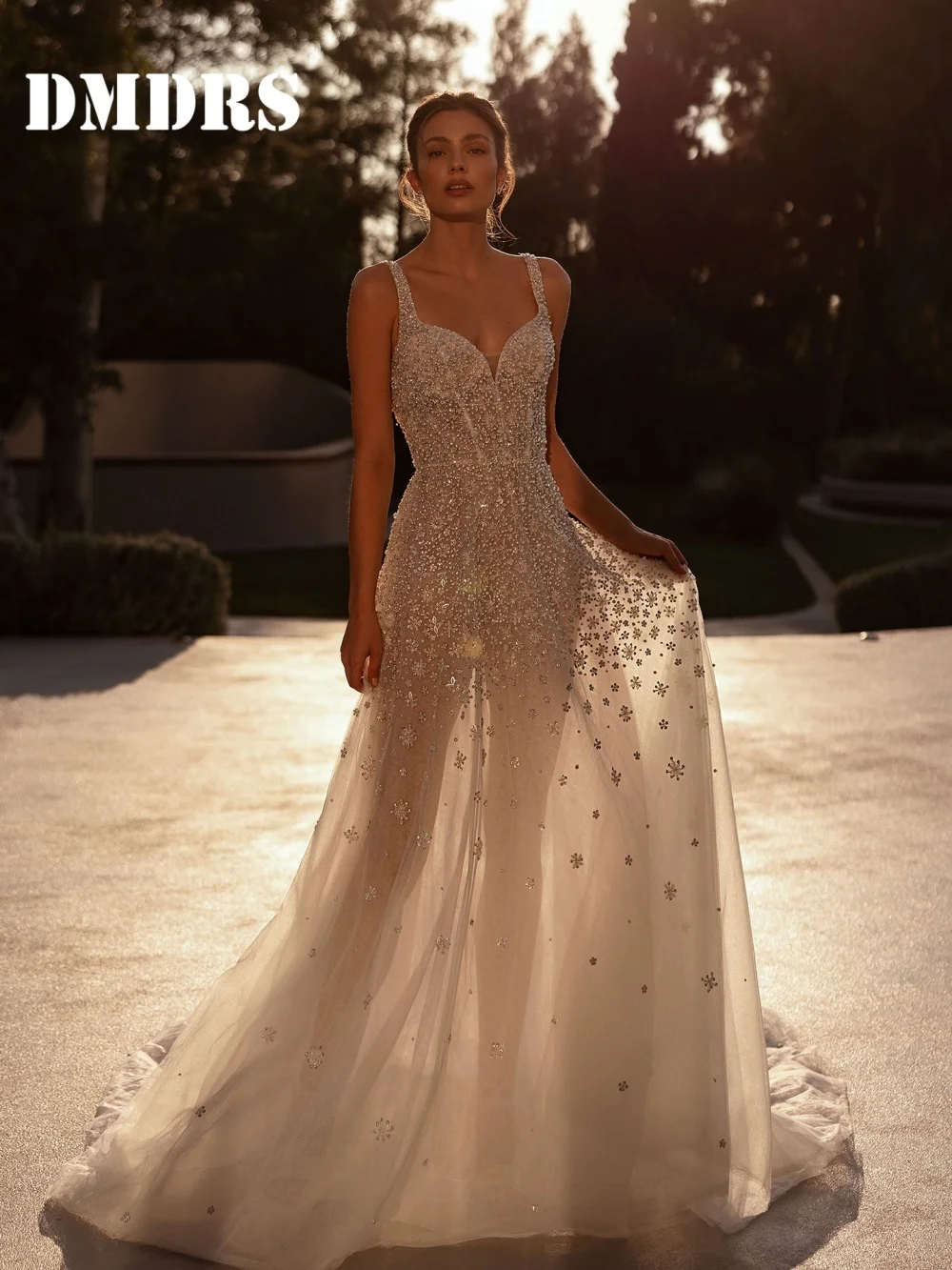 

Sexy Spaghetti-Strap Wedding Dresses Elegant Sleeveless Bridal Gowns Classic Sleeveless Floor-Length Wedding Gowns Vestidos De N