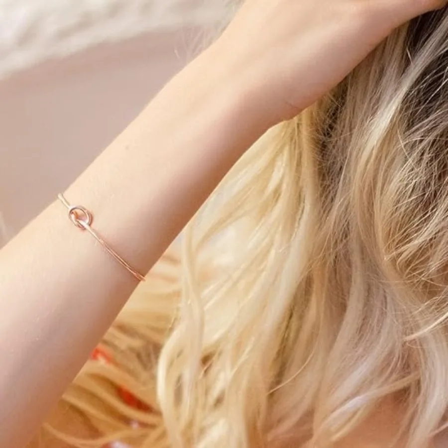Ins Style Infinity Heart Knot Bracelet for Women, Adjustable Symbol Wristband, Versatile Jewelry Gift for Valentine's Day