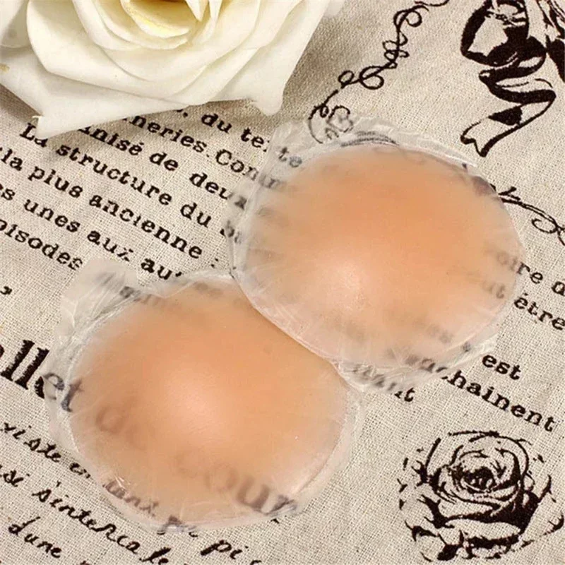 2PCS Copricapezzoli in silicone Sollevare il reggiseno Riutilizzabili Lady Adesivi per capezzoli Cuscinetti per il petto Adesivi Cuscinetti