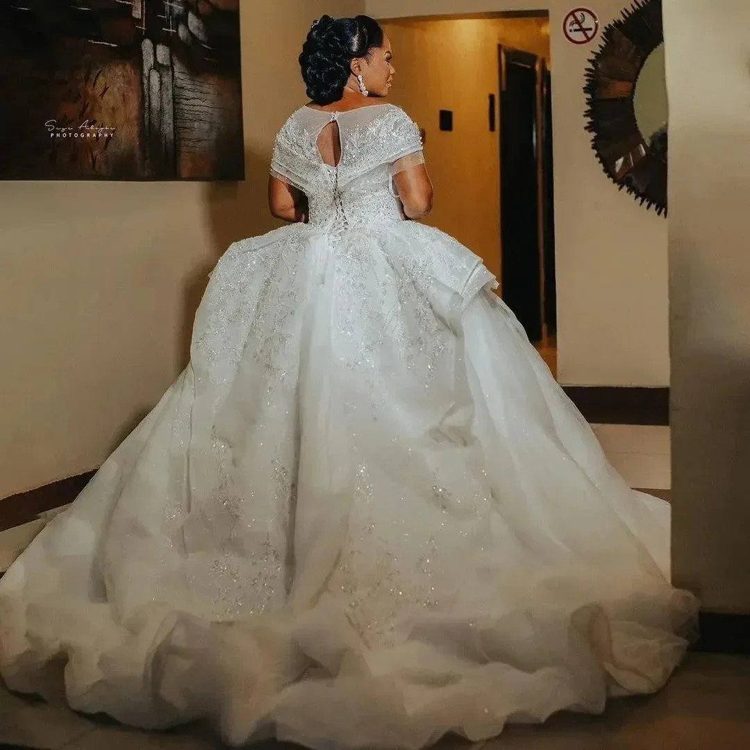 تخصيص مغرفة تسلق الترتر يزين فستان الزفاف Vestido De Casamento الأفريقي حجم كبير فستان زفاف مفتوح الظهر