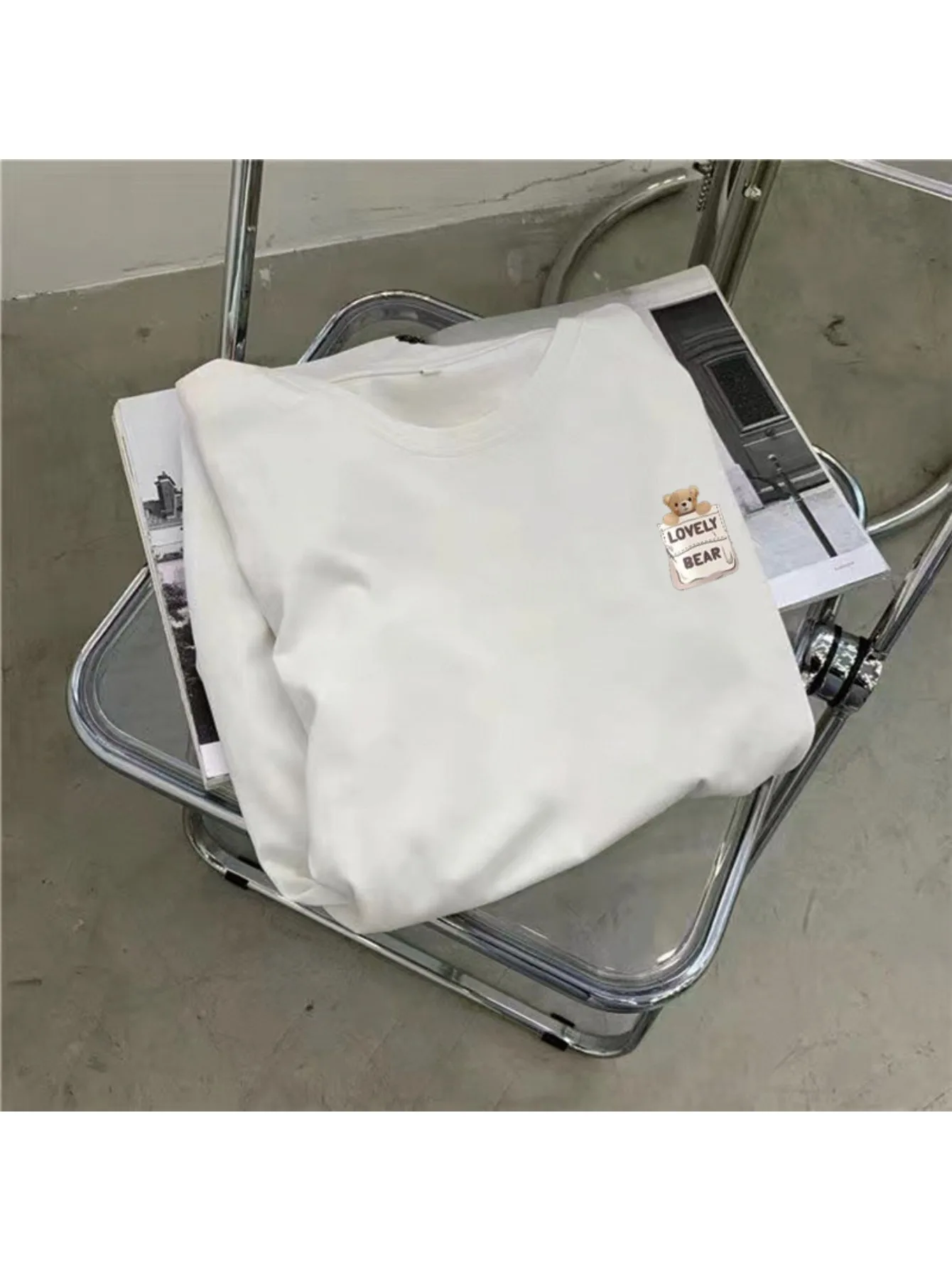 เสื้อยืดแขนสั้นกระโปรงผู้หญิงในฤดูร้อนขนาดใหญ่กระโปรงหลวมความยาวกลางลำลองชุดผ่าเหนือเข่า