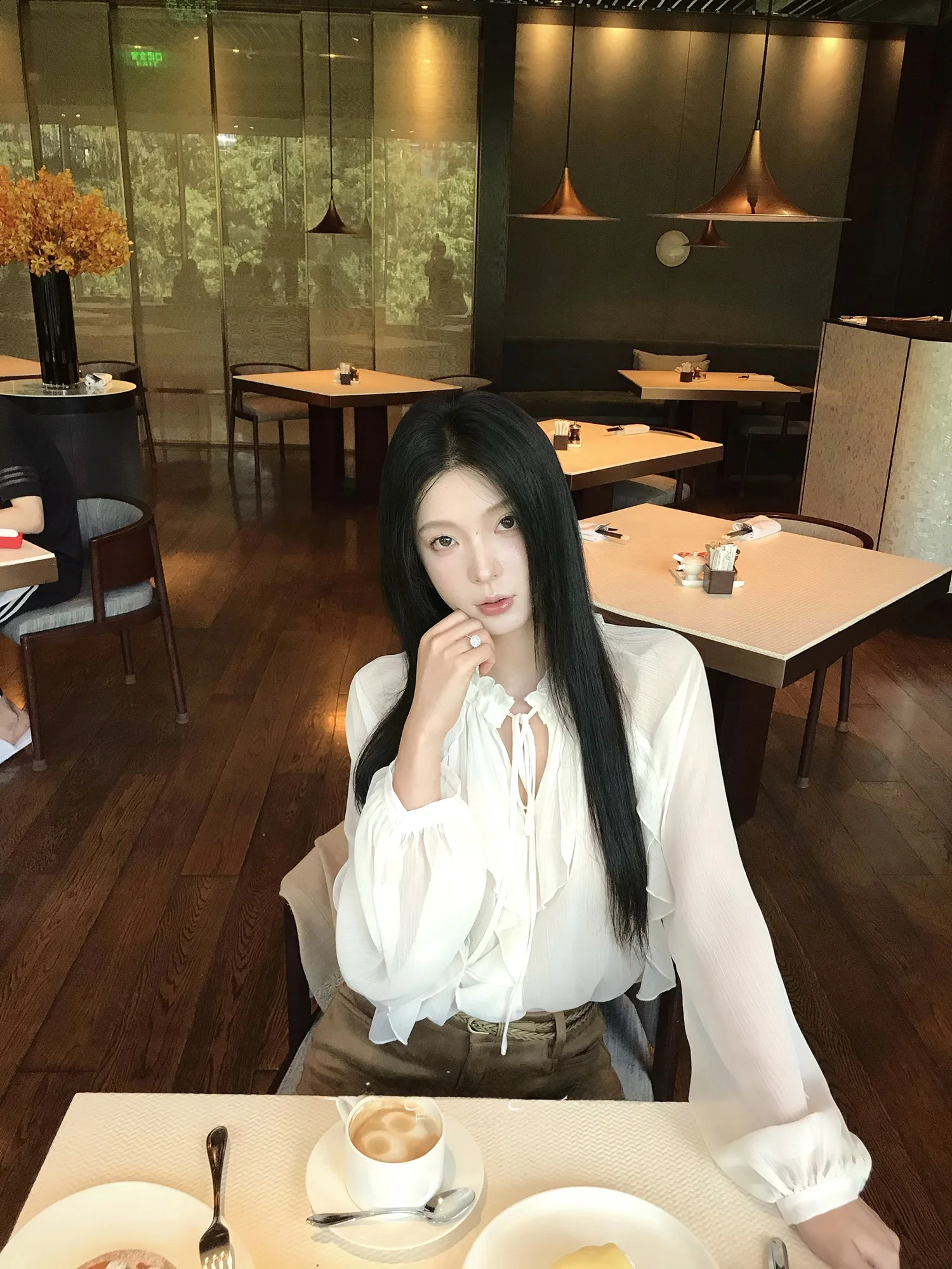 

Женская шифоновая блузка Dana Vinier Court Sle с длинным рукавом, V-образным вырезом, цветочным кружевом и прямым кроем для повседневного стиля