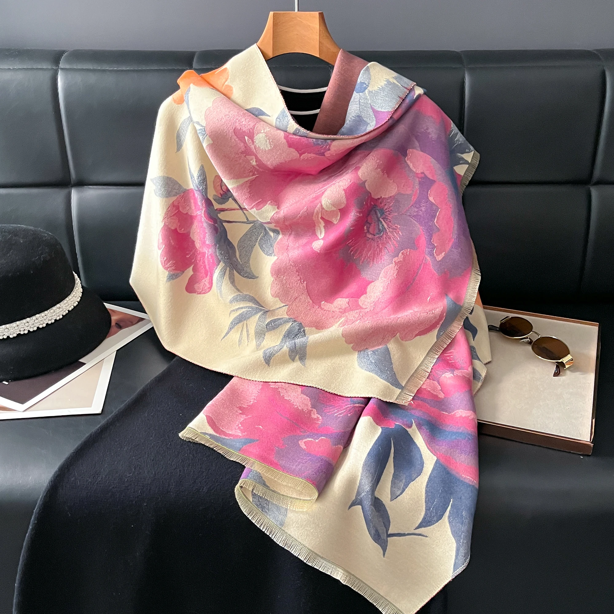 

Женский теплый зимний шарф из искусственного кашемира с цветочным принтом, плотная ткань в стиле пашмины, женское пончо, шаль, бандана Echarpe