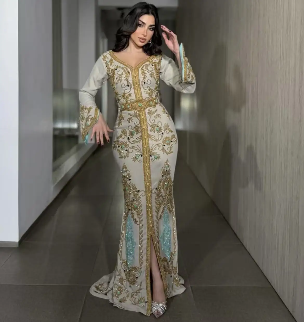 Caftan personnalisé or Applique perlée Abaya dubaï robe de bal caftan moyen manches longues فسات intelliات robes de soirée
