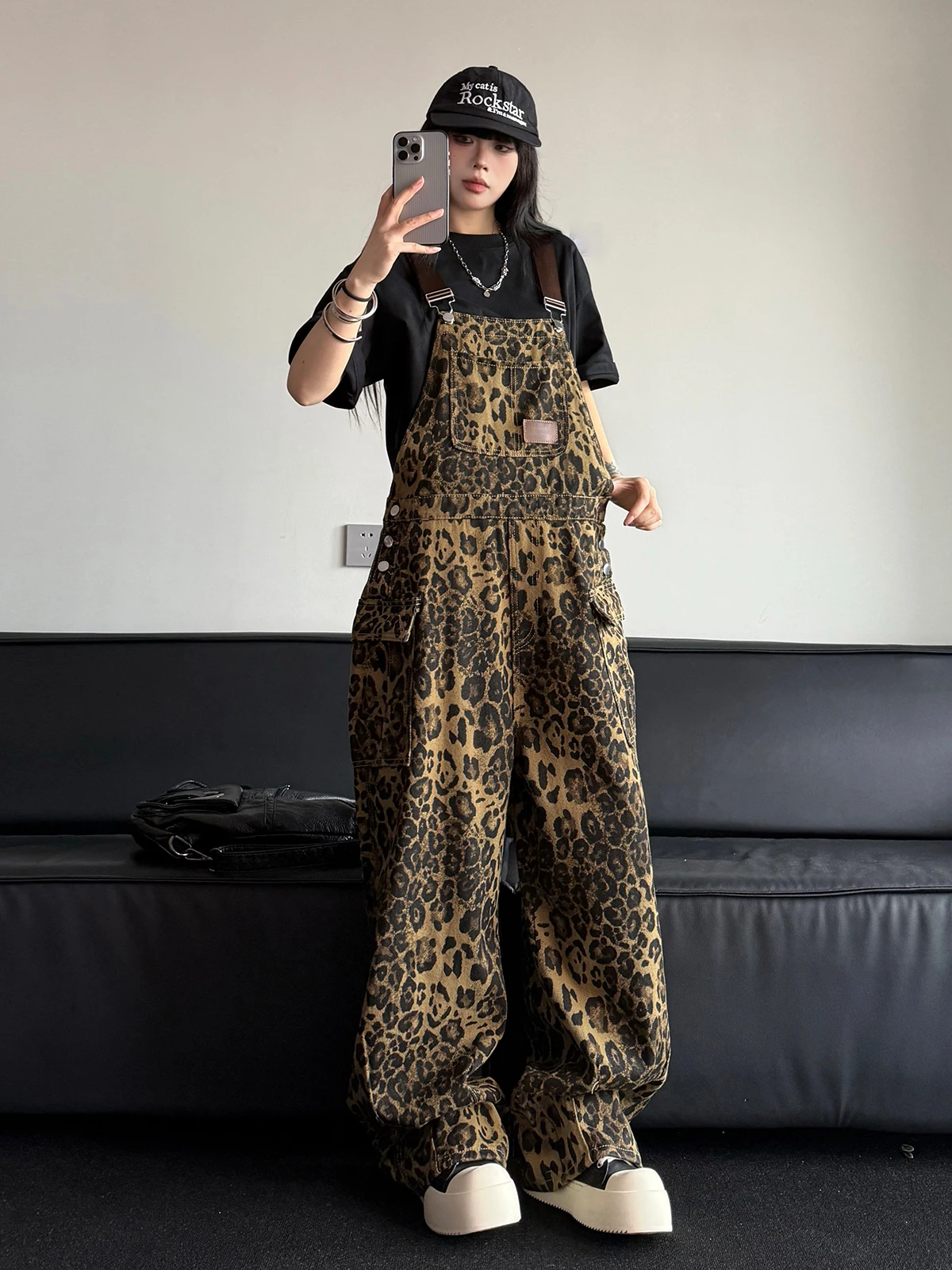 

American Sle Street Retro Leopard Print Overalls Jeans Men Women Casual Wide Leg Pants Couple Match High Waist Long Pants