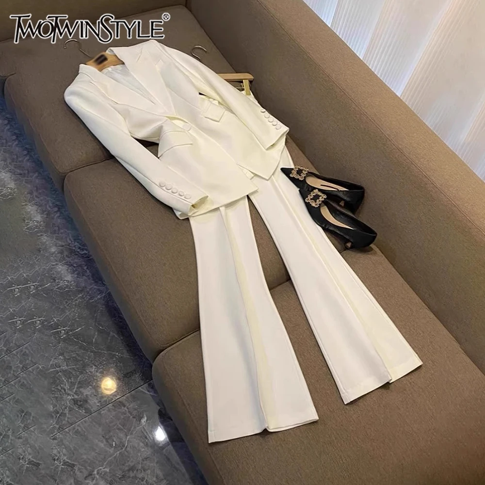 

TWOTWINSTYLE повседневные однотонные комплекты из двух предметов для женщин, топ с v-образным вырезом и длинными рукавами, брюки с высокой талией, элегантный комплект, женская мода KSE544396