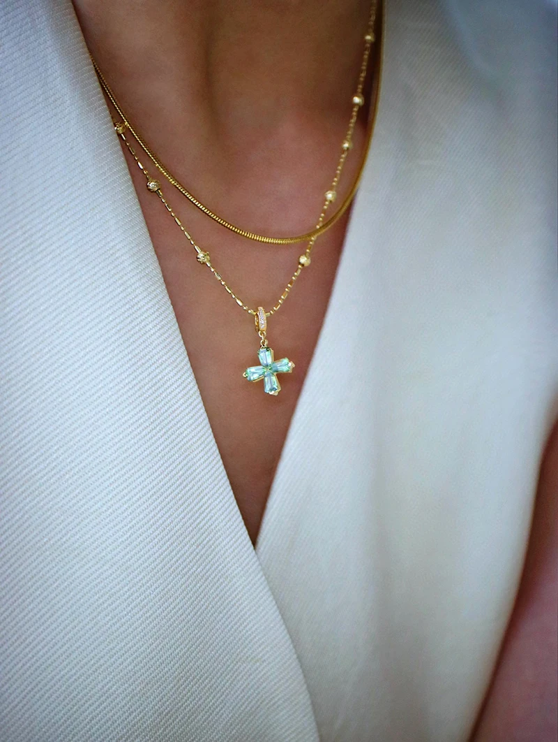 KUGG 100% 18K عقد ذهب أصفر أنيق الصليب قلادة اللون الطبيعي الياقوت قلادة للنساء هدية للذكرى السنوية الراقية