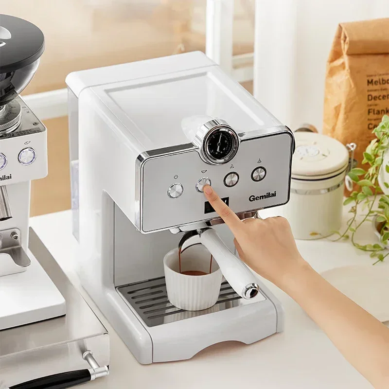 Cafetière italienne semi-automatique avec mousseur à lait, machine à expresso et cappuccino, 15 bars, CRM3610