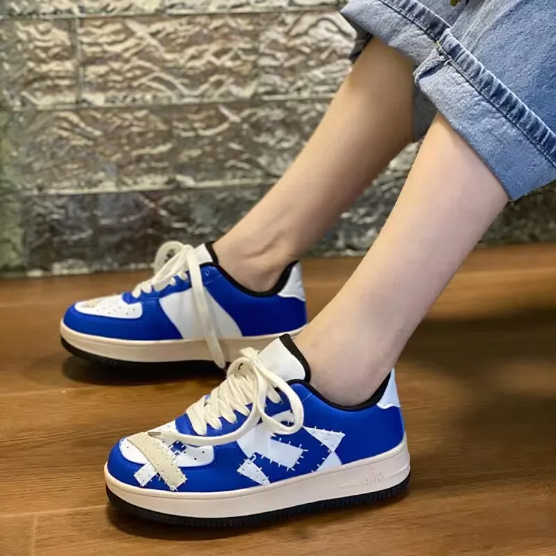 Women Low-top Cricket Shoes with Street Dancing Hollowed-out Straps Quick Drying Stitching Smiling Face and Mesh Upper Shoes