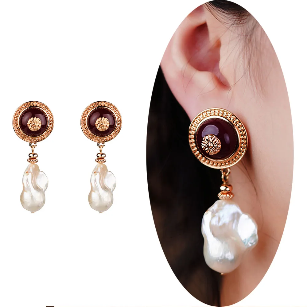 

Natural 2024 New Vintage Punk Baroque Pearl Women's Earrings Garnet Red Resin Flower Dangle Luxury Elegant Korean