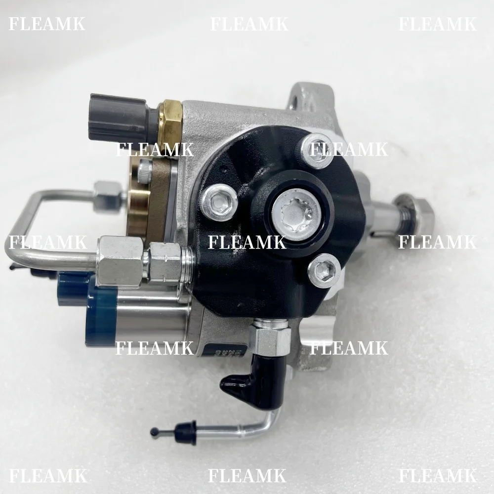 High Quality Diesel Common Rail Fuel Injection Pump 294000-0530 16700 EB70A