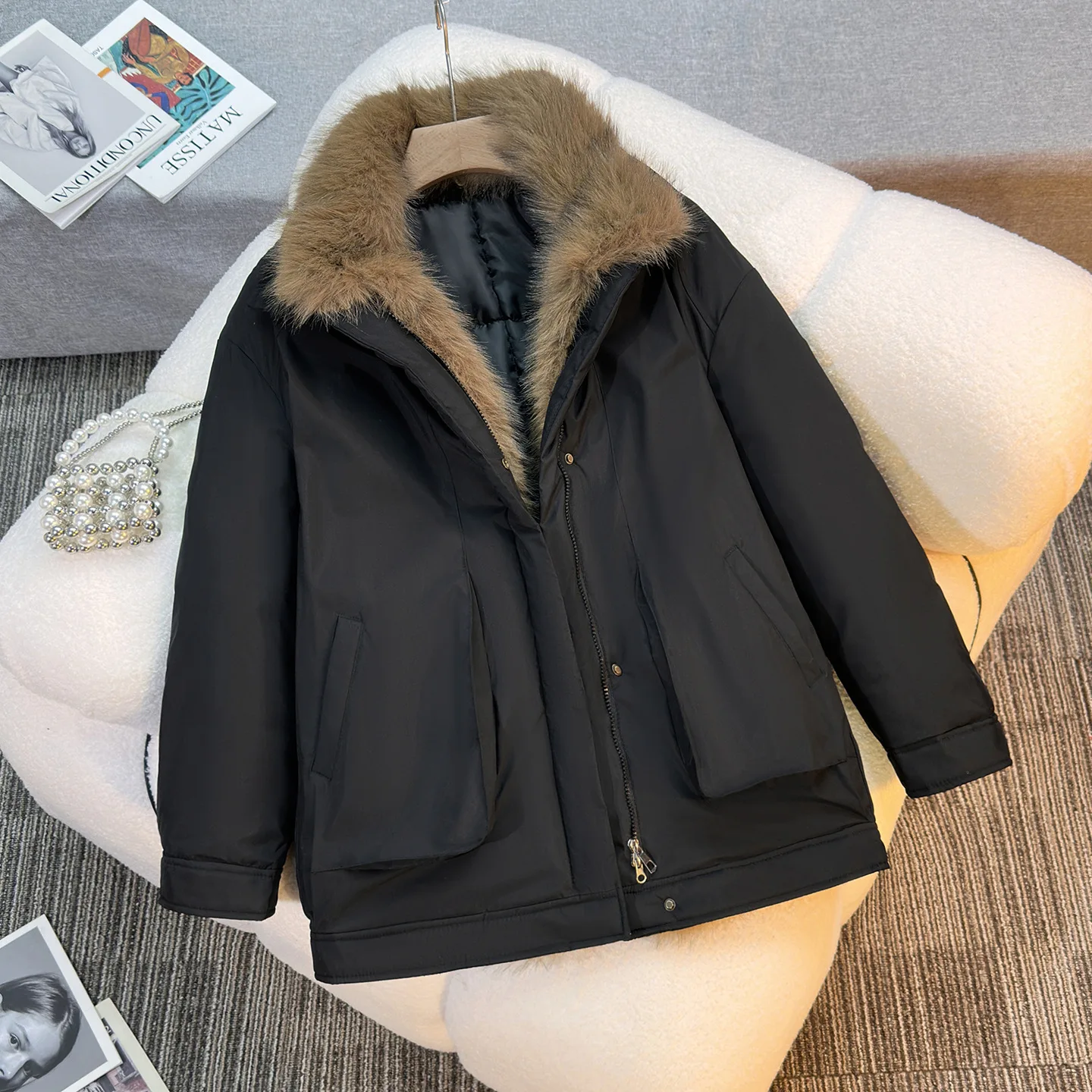 Men's Winter Thickened Cotton-Padded Jacket Light Luxury Warm Loose Versatile Cool Coat for Casual Wear