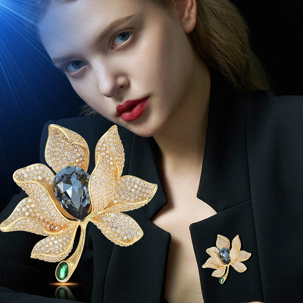 Heavy Industry All Zirconium Blue Crystal Gold Petal Brooch Elegant Fashion Corsage Exquisite Clothing Accessories Pin Gifts