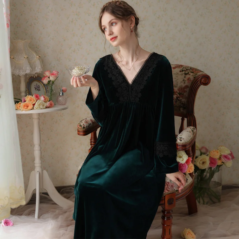 Fleece Nightdress Women Lace V-Neck Warm Nightwear Sleepshirt Long Dressing Gown Elegant Soild Retro Winter Sleepdress Nightgown