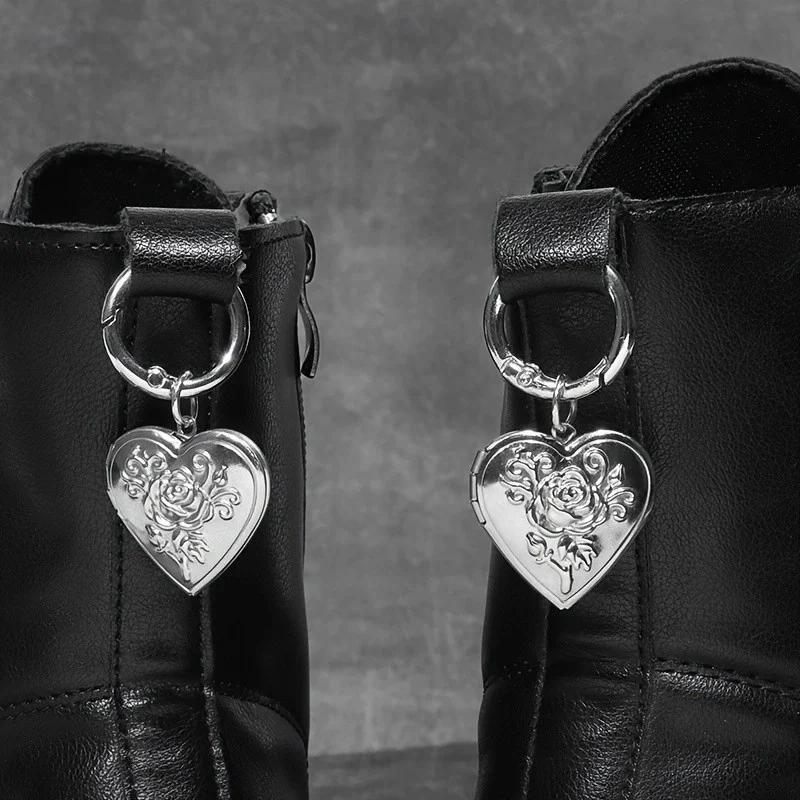 2Pcs Gothic Rose Carved Heart-Shaped Lock Boot Accessory, Silver Metal Detachable Shoe Pendant, Suitable for All Kinds of Boots