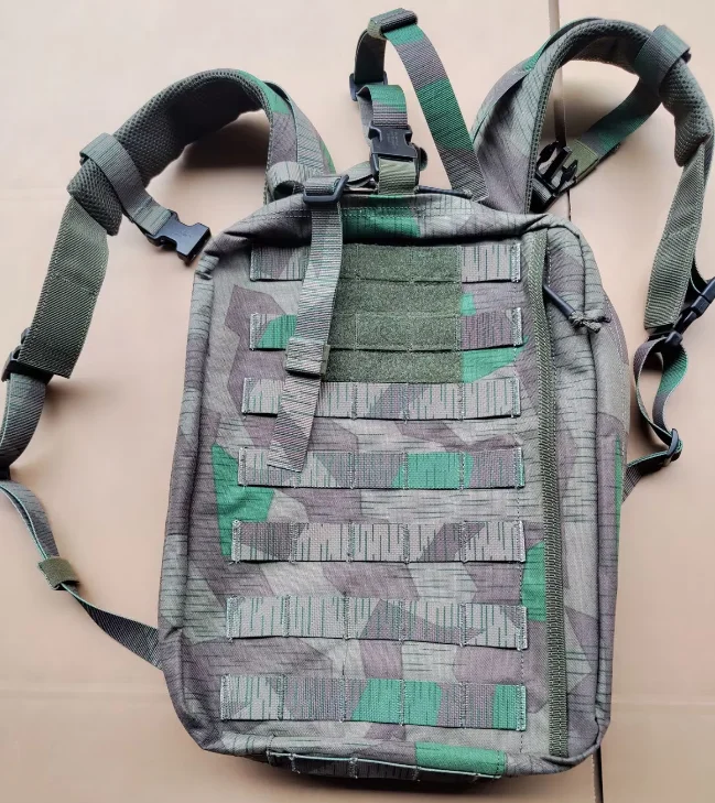 sac-a-dos-camouflage-allemand-vert-pour-homme-ideal-pour-l'exterieur