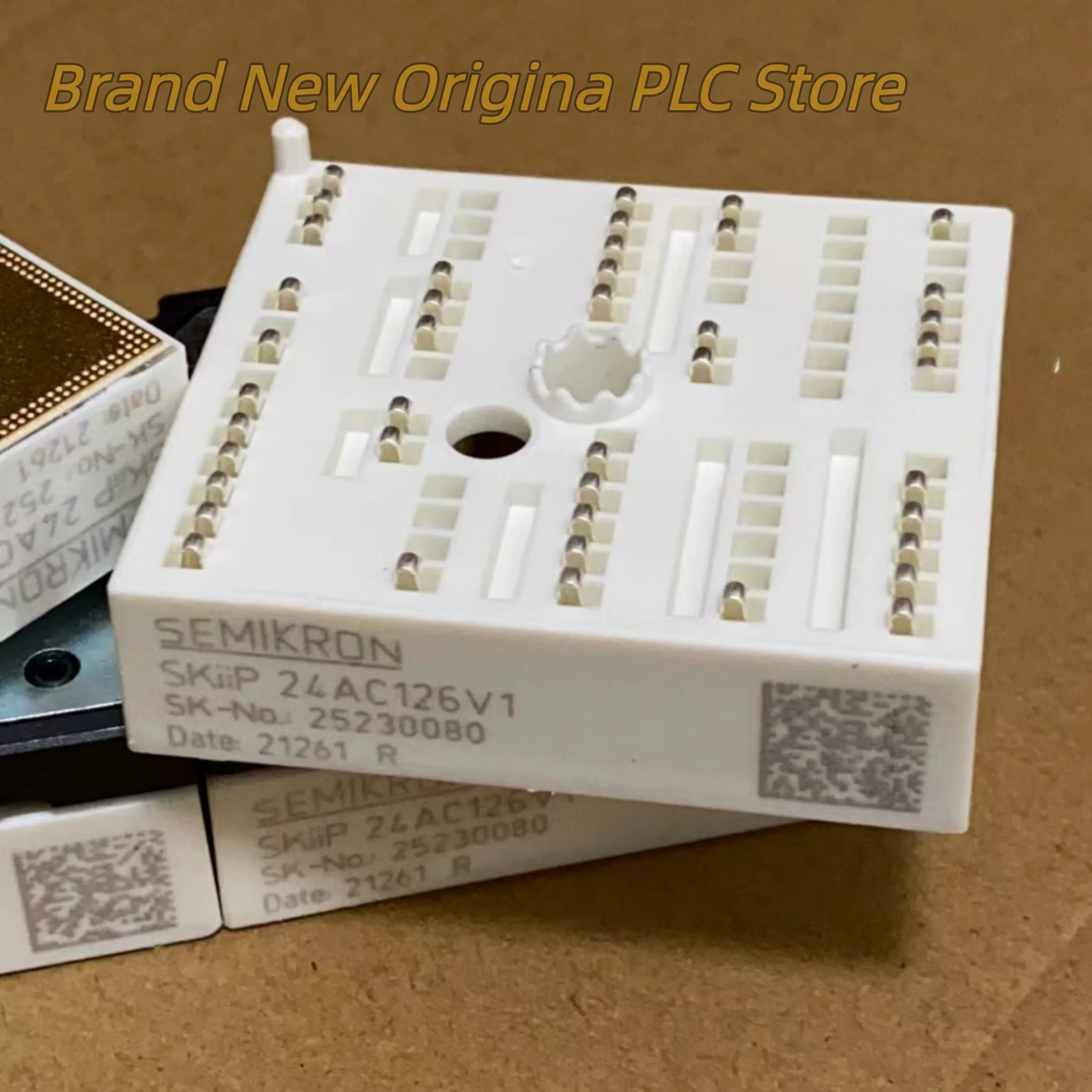 

Силовой модуль IGBT SKIIP24AC126V1 SKIIP32NAB12T7 новый в коробке