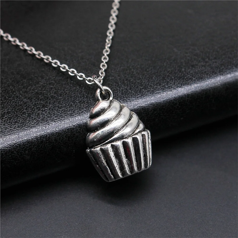 Simple Classic Fashion 20x15mm Antique Silver Color Cupcake Pendant Girl Women Short Chain Necklaces Choker Necklace