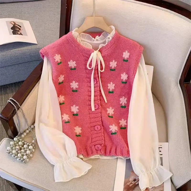 Women Autumn Winter Lively Sweet Embroidered Knitting Women Clothing Japan Style Literature Vest Cardigan Button Knitting Loose