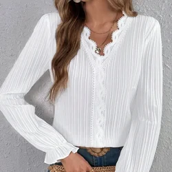 2023 otoño nuevo Color sólido de manga larga con cuello en V Panel de encaje camisa temperamento desplazamientos moda versátil cómoda camisa de mujer