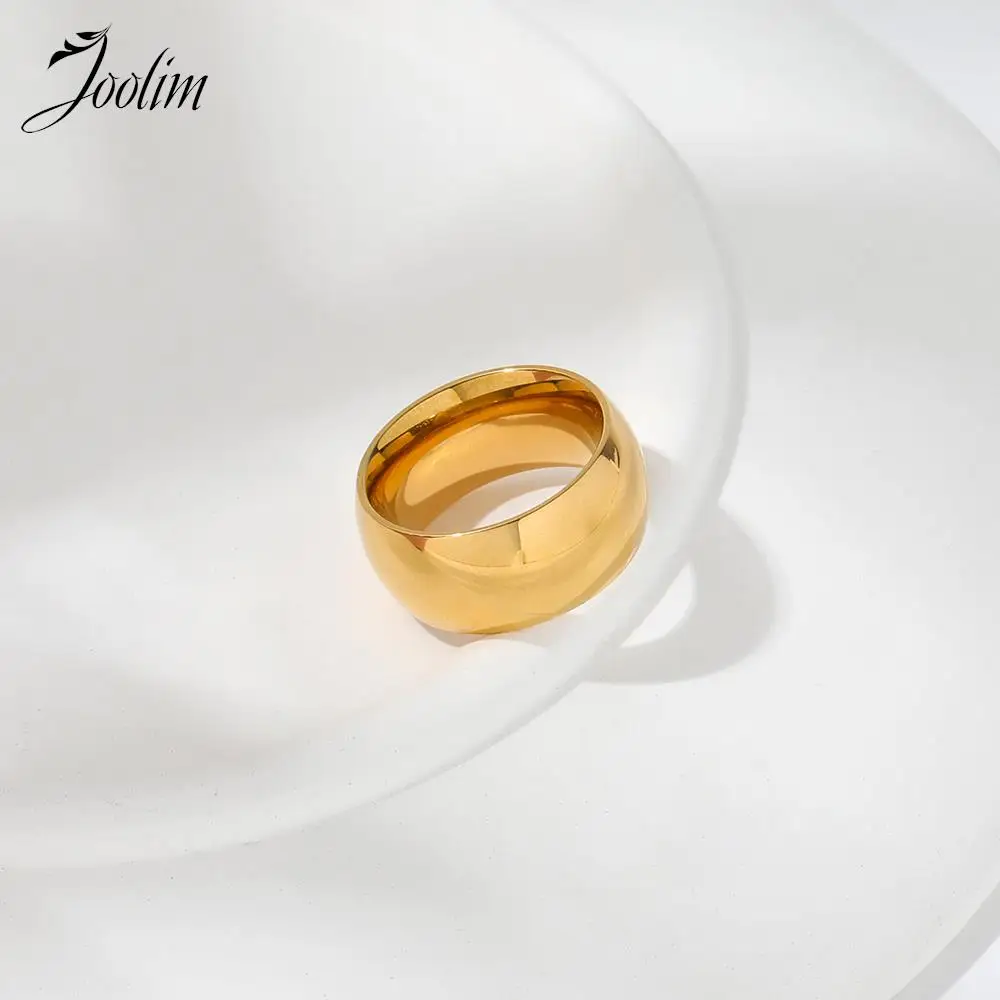 Joolim Jewelry Wholesale High End PVD Non Tarnish Chunky Statement Smooth Curved Band Stainless Steel Ring for Women