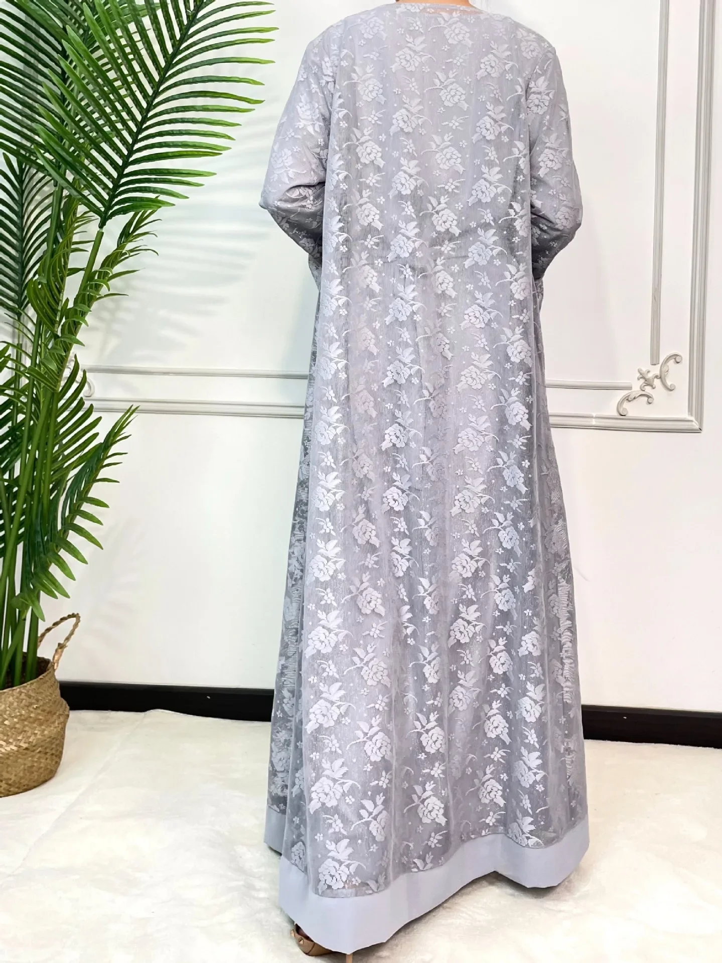 Arabian Dubai Abayas Women Clothes Loose Lace with Flowers Muslim Dress Women Long Sleeve Kaftan Traditiona Lislamic Clothing