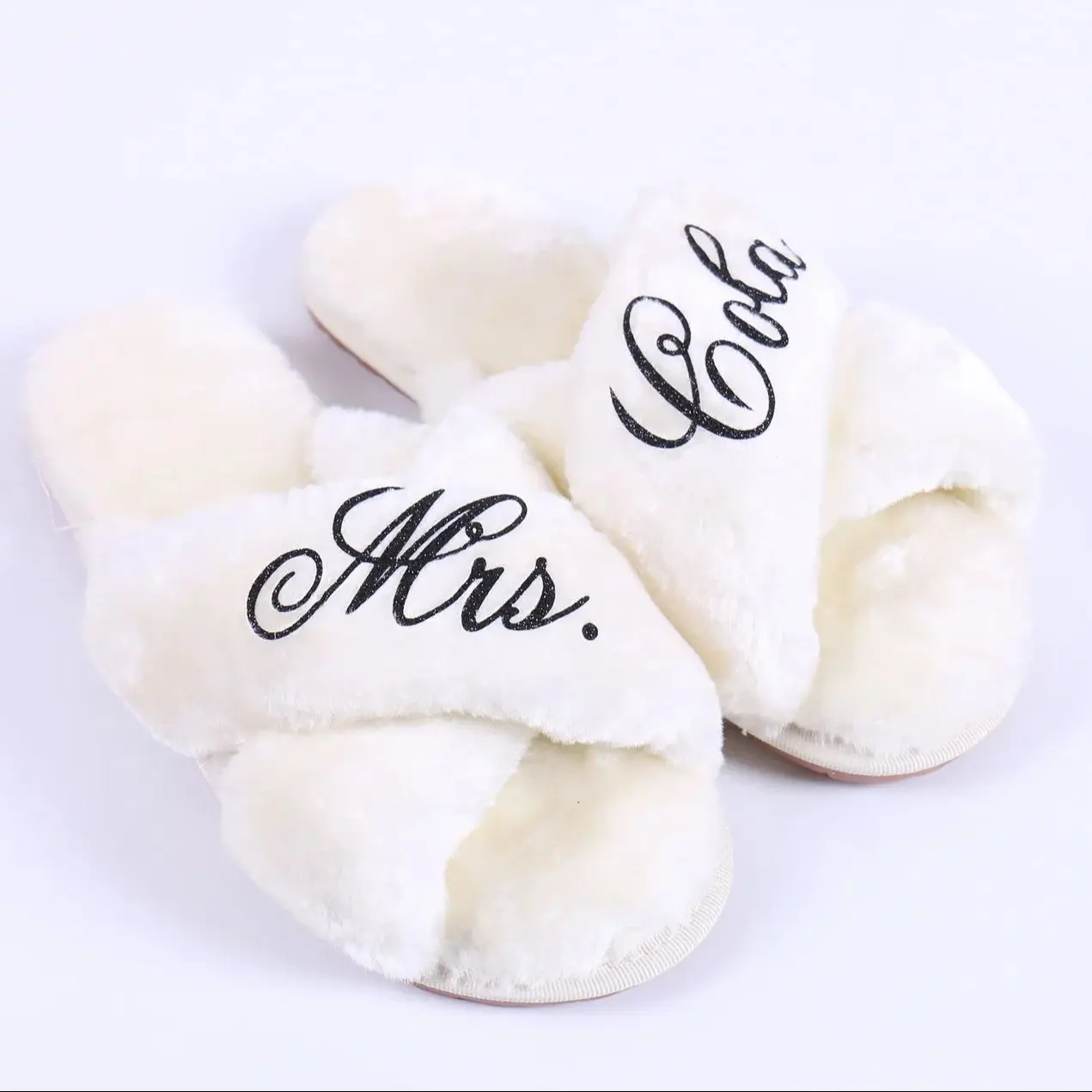 Zapatillas mullidas personalizadas para novia, regalo de dama de honor de boda, despedida de soltera, regalos de despedida de soltera personalizados, zapatillas cálidas peludas para Spa