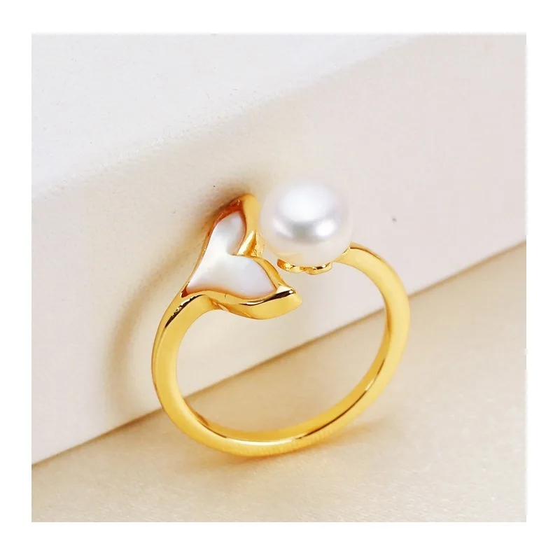 

Pearl Jewelry, Sea Shell, Fish Tail Pendant, Ring, Stud Earrings, Necklace, Freshwater Pearl Set, Three-piece Jewelry.