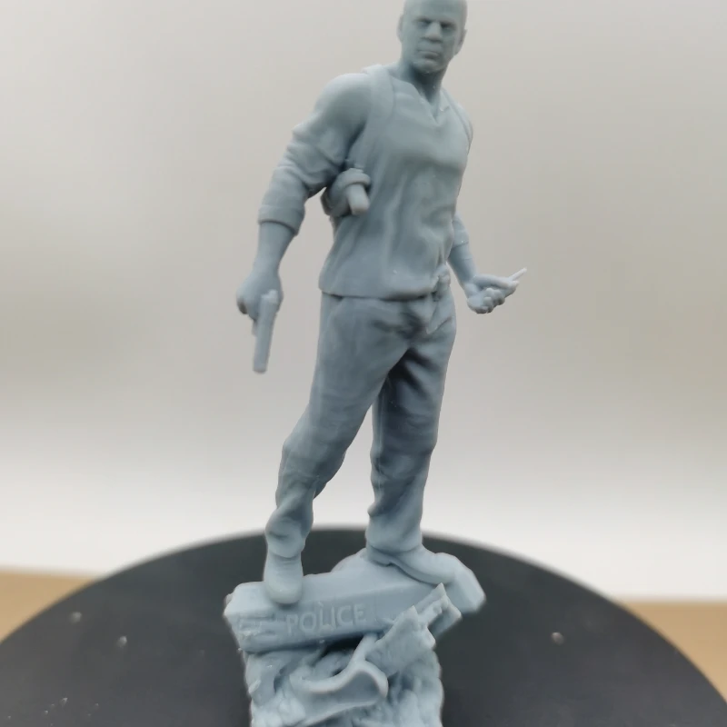 Die Hard Diy Resin Figure 1/24 Scale 105mm Overall Height Assemble Model Kit Unassembled Dioramas Unpainted Statuettes Toy