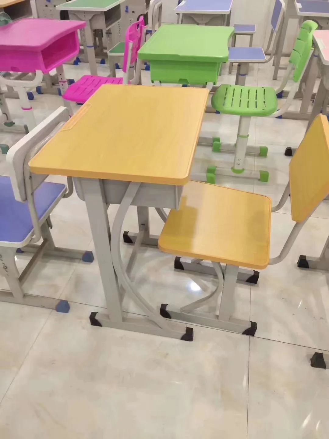 أفضل مكاتب وكراسي مدرسية مبيعًا أثاث مدرسي عالي الجودة للأطفال المدارس الابتدائية والثانوية المثالية #5