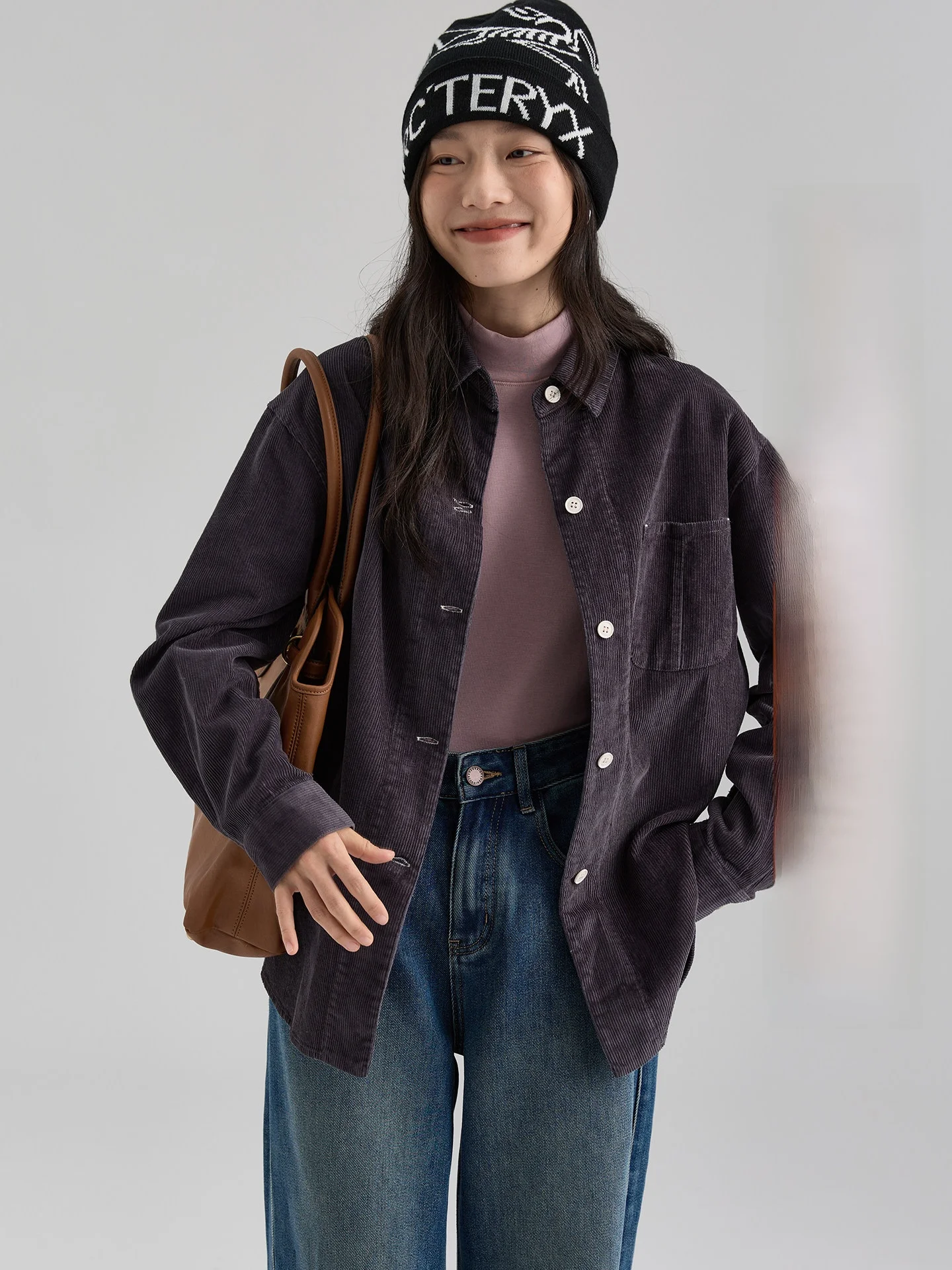 

Dwind2025 Зимняя новинка: Женская свободная вельветовая куртка-рубашка с длинным рукавом из чистого хлопка в стиле ретро, корейский стиль, для повседневной носки