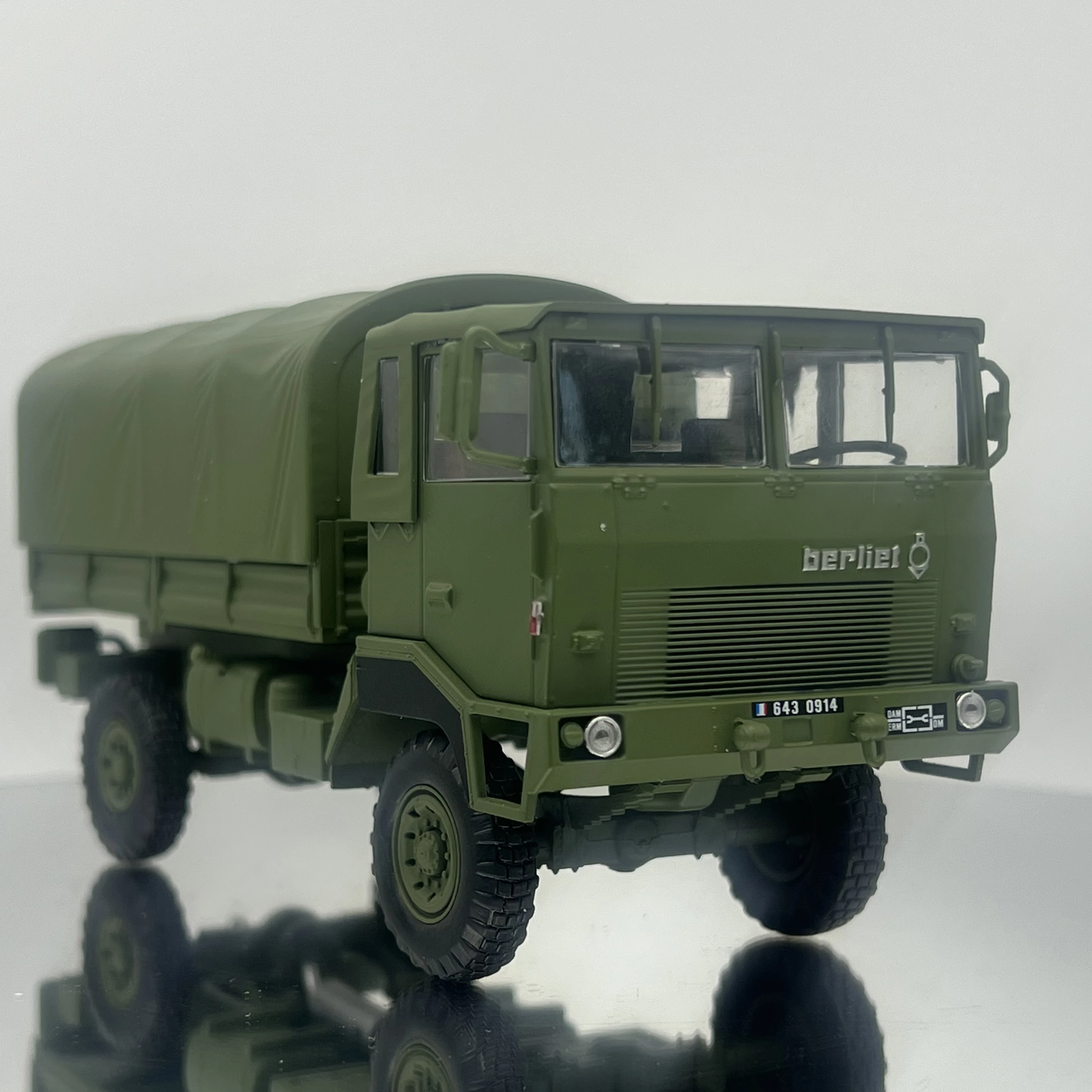 

Литой под давлением IXO масштаб 1/43 французский BERLIET GBD 4x4 модель автомобиля из сплава Коллекционная игрушка в подарок сувенир дисплей орнамент