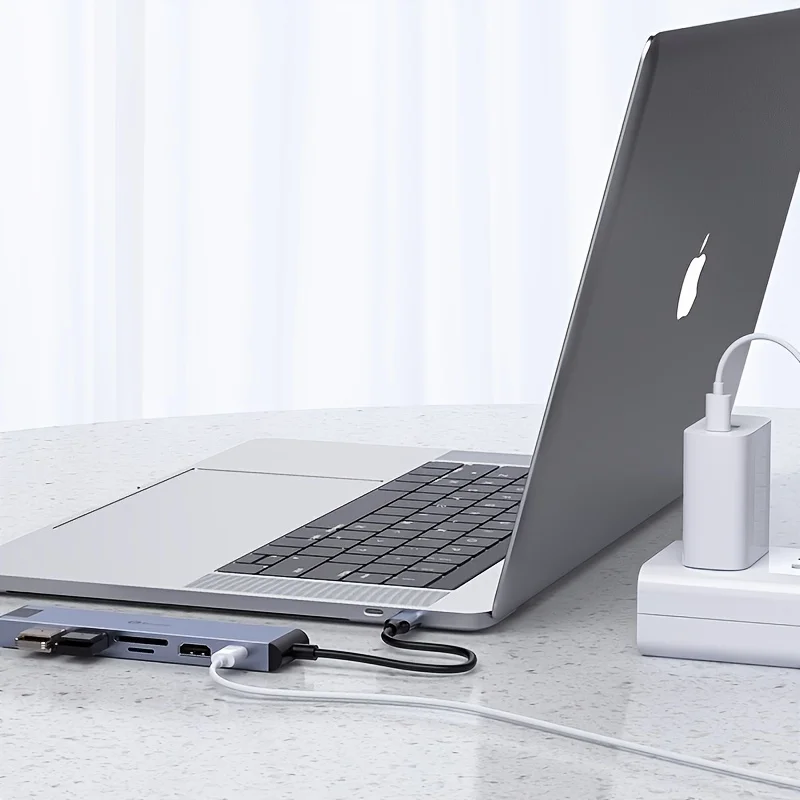 Convertitore cavo da USB-C a HDMI con docking di tipo C BIAZE 4K