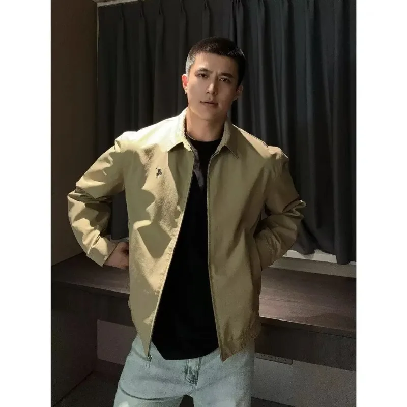 Men's Streetwear Fashion Khaki Stand Collar Bomber Jacket Casual Modern Plain Lightweight Jacket for Spring Autumn