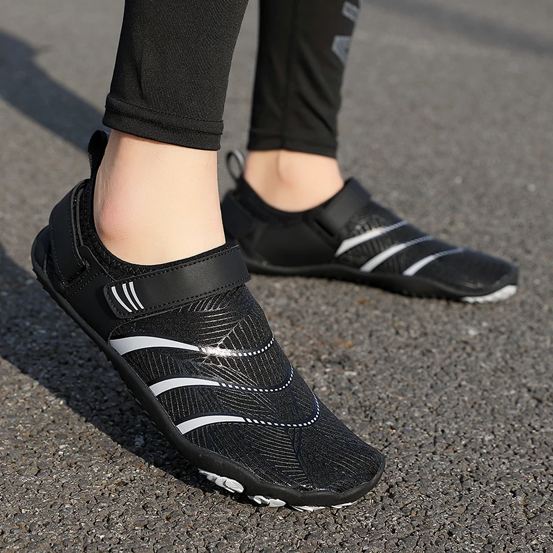 

Cross-Border Large Size Quick-Drying River Tracing Shoes for Men, Non-Slip Breathable Swimming and Snorkeling Beach Shoes, Outdoor Beach Shoes